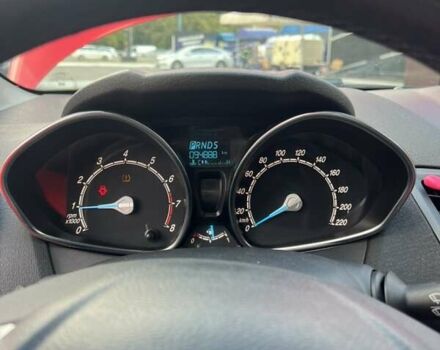 Червоний Форд Фієста, об'ємом двигуна 1 л та пробігом 95 тис. км за 9000 $, фото 17 на Automoto.ua