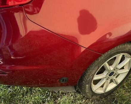 Красный Форд Фиеста, объемом двигателя 1.6 л и пробегом 125 тыс. км за 8500 $, фото 8 на Automoto.ua