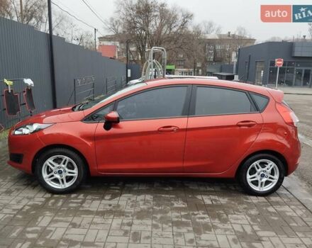 Красный Форд Фиеста, объемом двигателя 1.6 л и пробегом 92 тыс. км за 9100 $, фото 2 на Automoto.ua