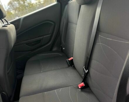 Красный Форд Фиеста, объемом двигателя 0 л и пробегом 102 тыс. км за 9999 $, фото 7 на Automoto.ua