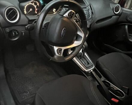 Красный Форд Фиеста, объемом двигателя 1.6 л и пробегом 138 тыс. км за 6500 $, фото 6 на Automoto.ua