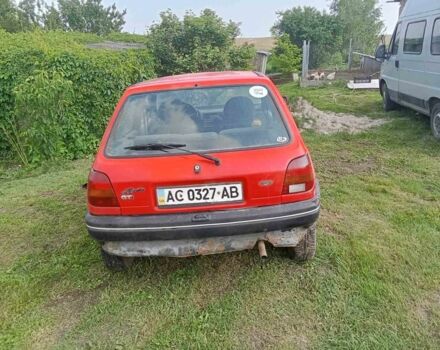 Красный Форд Фиеста, объемом двигателя 1.1 л и пробегом 90 тыс. км за 400 $, фото 3 на Automoto.ua