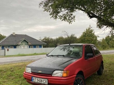 Форд Фиеста 1989 в Вижнице на Automoto.ua Красный Форд Фиеста, объемом двигателя 1.1 л и пробегом 52 тыс. км за 799 $, фото 1 на Automoto.ua