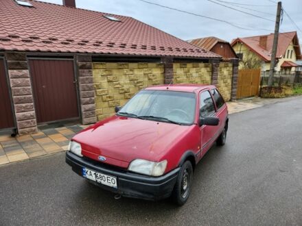 Красный Форд Фиеста, объемом двигателя 1.1 л и пробегом 345 тыс. км за 650 $, фото 1 на Automoto.ua
