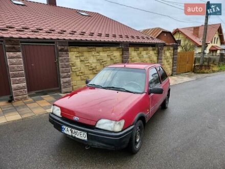 Красный Форд Фиеста, объемом двигателя 1.1 л и пробегом 358 тыс. км за 650 $, фото 1 на Automoto.ua