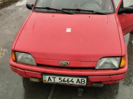 Красный Форд Фиеста, объемом двигателя 1 л и пробегом 244 тыс. км за 300 $, фото 1 на Automoto.ua