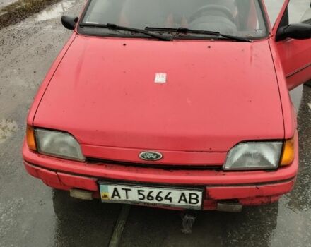 Красный Форд Фиеста, объемом двигателя 1 л и пробегом 244 тыс. км за 300 $, фото 1 на Automoto.ua