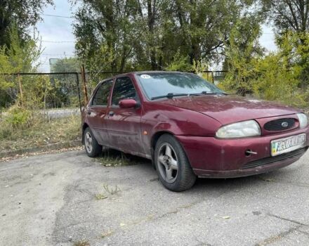 Красный Форд Фиеста, объемом двигателя 1.3 л и пробегом 300 тыс. км за 650 $, фото 1 на Automoto.ua