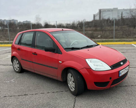 Червоний Форд Фієста, об'ємом двигуна 1.3 л та пробігом 217 тис. км за 2800 $, фото 1 на Automoto.ua