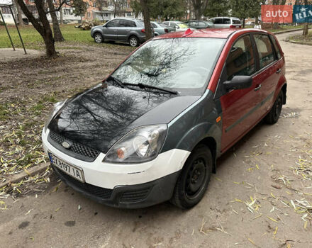 Червоний Форд Фієста, об'ємом двигуна 1.25 л та пробігом 230 тис. км за 3100 $, фото 1 на Automoto.ua