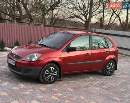 Красный Форд Фиеста, объемом двигателя 1.4 л и пробегом 160 тыс. км за 2950 $, фото 1 на Automoto.ua
