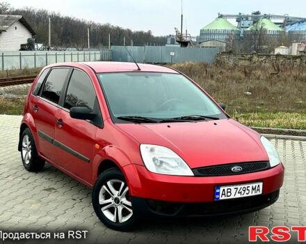 Красный Форд Фиеста, объемом двигателя 1.3 л и пробегом 231 тыс. км за 3499 $, фото 1 на Automoto.ua
