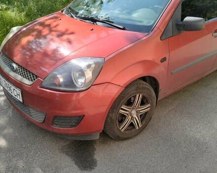 Червоний Форд Фієста, об'ємом двигуна 1.2 л та пробігом 240 тис. км за 4000 $, фото 1 на Automoto.ua