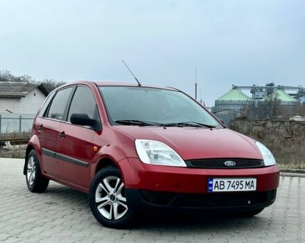 Червоний Форд Фієста, об'ємом двигуна 1.3 л та пробігом 231 тис. км за 3500 $, фото 1 на Automoto.ua