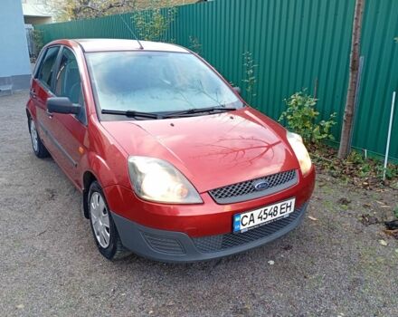 Красный Форд Фиеста, объемом двигателя 1.3 л и пробегом 190 тыс. км за 3800 $, фото 1 на Automoto.ua