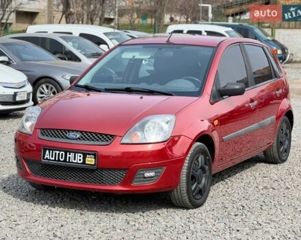 Красный Форд Фиеста, объемом двигателя 1.3 л и пробегом 109 тыс. км за 4600 $, фото 1 на Automoto.ua
