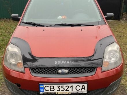 Красный Форд Фиеста, объемом двигателя 1.2 л и пробегом 226 тыс. км за 3600 $, фото 1 на Automoto.ua