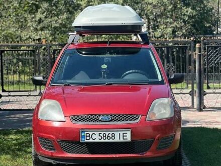 Красный Форд Фиеста, объемом двигателя 1.24 л и пробегом 202 тыс. км за 3300 $, фото 1 на Automoto.ua
