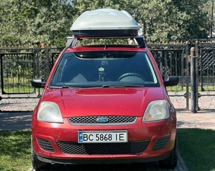 Красный Форд Фиеста, объемом двигателя 1.24 л и пробегом 202 тыс. км за 3300 $, фото 1 на Automoto.ua