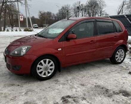 Красный Форд Фиеста, объемом двигателя 1.39 л и пробегом 122 тыс. км за 5300 $, фото 1 на Automoto.ua