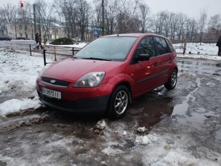 Красный Форд Фиеста, объемом двигателя 1.4 л и пробегом 149 тыс. км за 4000 $, фото 1 на Automoto.ua