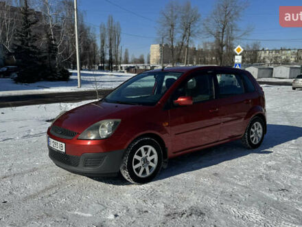 Форд Фиеста 2007 в Кременчуге на Automoto.ua Красный Форд Фиеста, объемом двигателя 0 л и пробегом 135 тыс. км за 5500 $, фото 1 на Automoto.ua