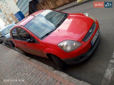 Красный Форд Фиеста, объемом двигателя 1.24 л и пробегом 338 тыс. км за 3100 $, фото 1 на Automoto.ua