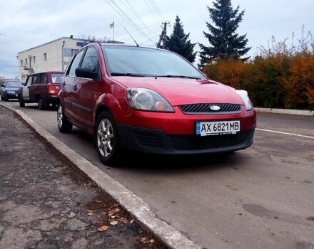 Червоний Форд Фієста, об'ємом двигуна 1.4 л та пробігом 199 тис. км за 4200 $, фото 1 на Automoto.ua