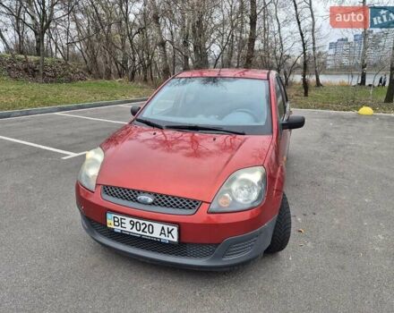 Червоний Форд Фієста, об'ємом двигуна 1.2 л та пробігом 158 тис. км за 3500 $, фото 1 на Automoto.ua