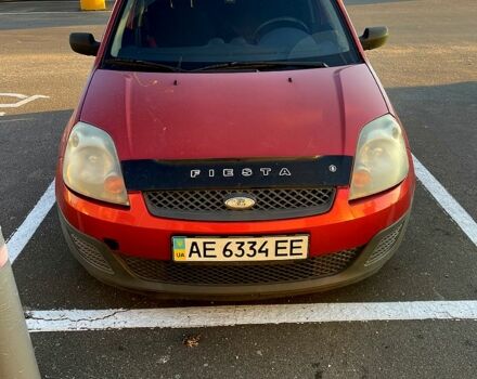 Красный Форд Фиеста, объемом двигателя 1.4 л и пробегом 22700 тыс. км за 3700 $, фото 1 на Automoto.ua