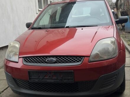 Красный Форд Фиеста, объемом двигателя 1.25 л и пробегом 190 тыс. км за 1700 $, фото 1 на Automoto.ua
