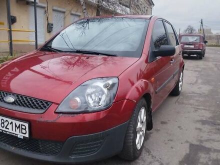 Красный Форд Фиеста, объемом двигателя 1.39 л и пробегом 199 тыс. км за 4000 $, фото 1 на Automoto.ua