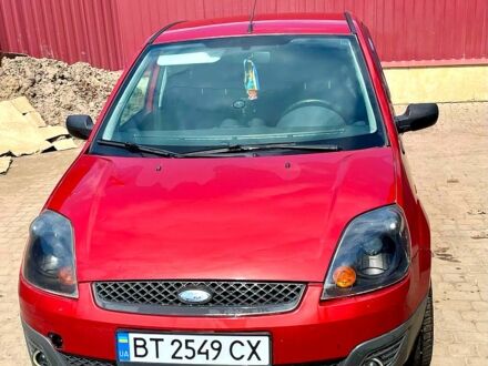 Форд Фієста 2007 у Миколаєві на Automoto.ua Червоний Форд Фієста, об'ємом двигуна 1.4 л та пробігом 240 тис. км за 4000 $, фото 1 на Automoto.ua