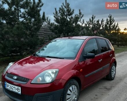 Красный Форд Фиеста, объемом двигателя 1.4 л и пробегом 226 тыс. км за 4300 $, фото 1 на Automoto.ua