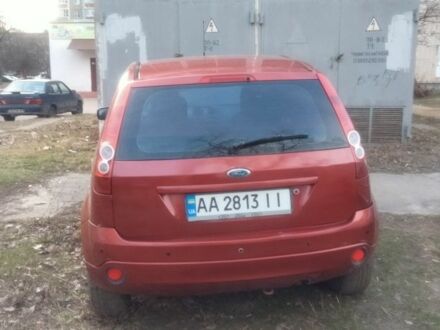Форд Фієста 2007 у Чернігові на Automoto.ua Червоний Форд Фієста, об'ємом двигуна 1.3 л та пробігом 230 тис. км за 2950 $, фото 1 на Automoto.ua