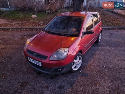 Красный Форд Фиеста, объемом двигателя 1.39 л и пробегом 255 тыс. км за 3250 $, фото 1 на Automoto.ua