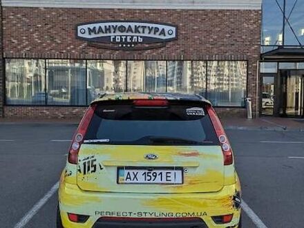 Форд Фієста 2007 у Києві на Automoto.ua Червоний Форд Фієста, об'ємом двигуна 2 л та пробігом 235 тис. км за 5200 $, фото 1 на Automoto.ua