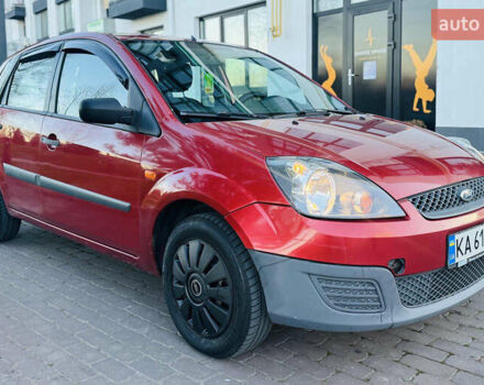 Красный Форд Фиеста, объемом двигателя 1.3 л и пробегом 283 тыс. км за 3200 $, фото 1 на Automoto.ua