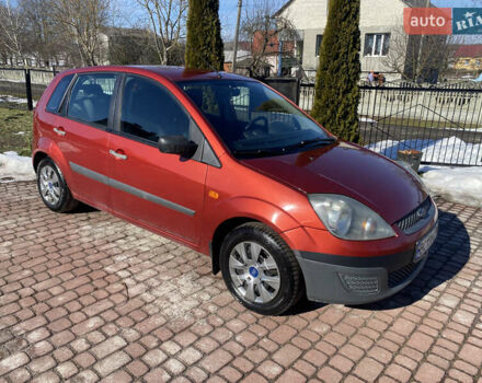 Красный Форд Фиеста, объемом двигателя 1.4 л и пробегом 150 тыс. км за 4700 $, фото 1 на Automoto.ua