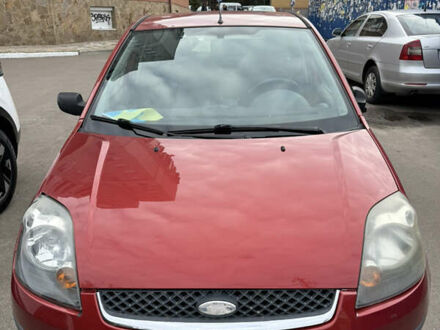 Форд Фиеста 2008 в Обухове на Automoto.ua Красный Форд Фиеста, объемом двигателя 1.39 л и пробегом 130 тыс. км за 4700 $, фото 1 на Automoto.ua