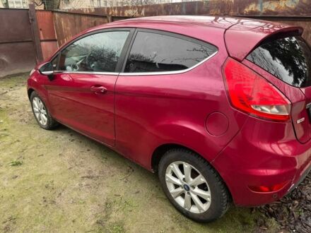 Червоний Форд Фієста, об'ємом двигуна 1.6 л та пробігом 222 тис. км за 4500 $, фото 1 на Automoto.ua