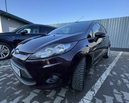 Красный Форд Фиеста, объемом двигателя 1.4 л и пробегом 147 тыс. км за 5000 $, фото 1 на Automoto.ua