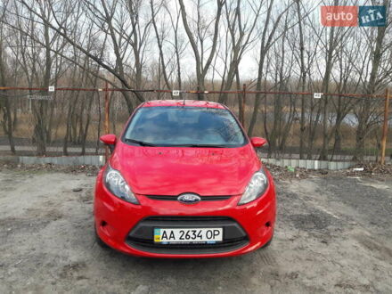 Форд Фиеста 2010 в Киеве на Automoto.ua Красный Форд Фиеста, объемом двигателя 1.2 л и пробегом 64 тыс. км за 6000 $, фото 1 на Automoto.ua
