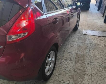 Червоний Форд Фієста, об'ємом двигуна 1.4 л та пробігом 92 тис. км за 7500 $, фото 1 на Automoto.ua