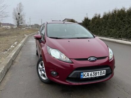 Форд Фієста 2010 у Києві на Automoto.ua Червоний Форд Фієста, об'ємом двигуна 1.4 л та пробігом 160 тис. км за 6500 $, фото 1 на Automoto.ua