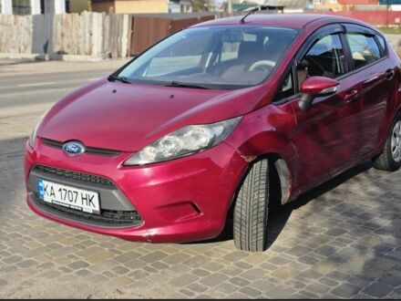 Красный Форд Фиеста, объемом двигателя 1.4 л и пробегом 205 тыс. км за 6000 $, фото 1 на Automoto.ua