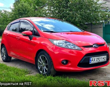 Красный Форд Фиеста, объемом двигателя 12.5 л и пробегом 125 тыс. км за 6200 $, фото 1 на Automoto.ua