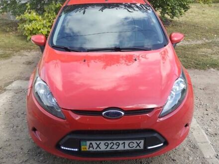 Красный Форд Фиеста, объемом двигателя 1.24 л и пробегом 62 тыс. км за 6250 $, фото 1 на Automoto.ua