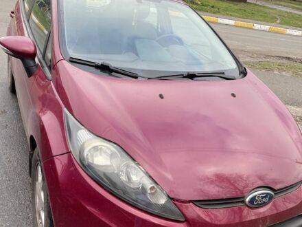 Красный Форд Фиеста, объемом двигателя 1.2 л и пробегом 218 тыс. км за 6000 $, фото 1 на Automoto.ua