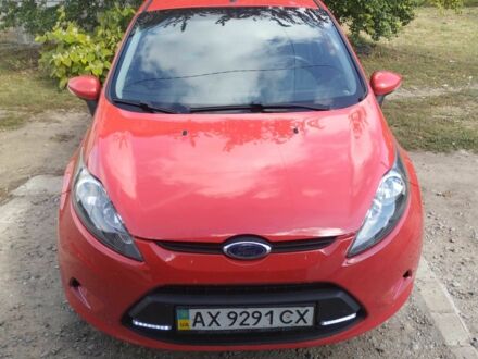 Червоний Форд Фієста, об'ємом двигуна 1.25 л та пробігом 62 тис. км за 6300 $, фото 1 на Automoto.ua